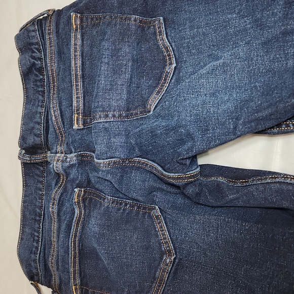 Old Navy Jeans - Picture 13 of 13